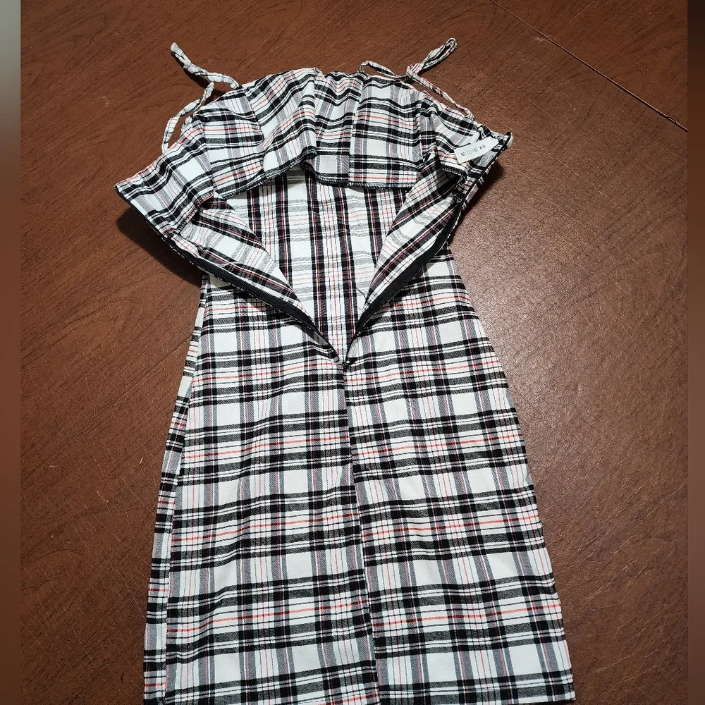 New Collection Mini Dress - Picture 6 of 9